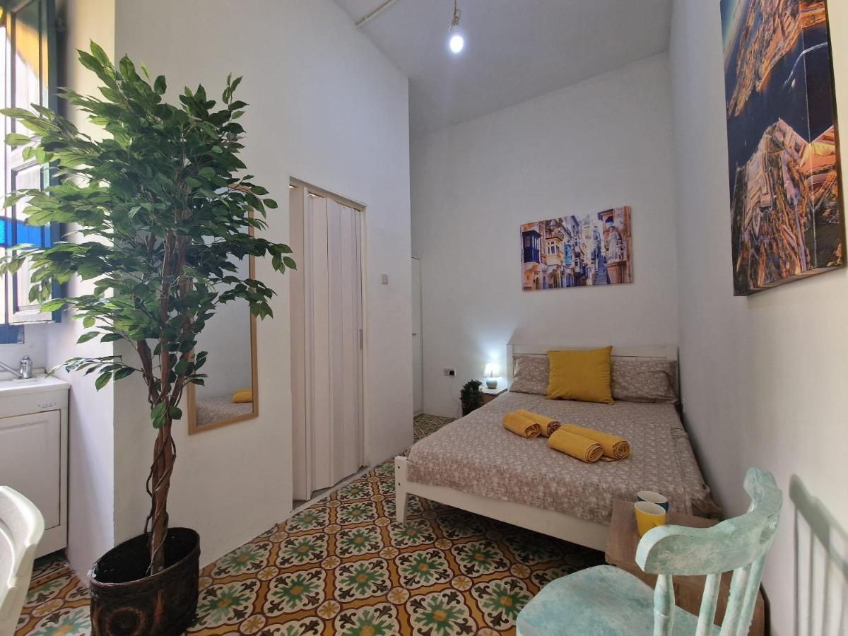 Gzira New Cosy & Bright Studio Apartment In Sliema المظهر الخارجي الصورة